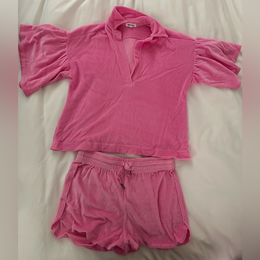 LA MADE VELOUR SHORT SET